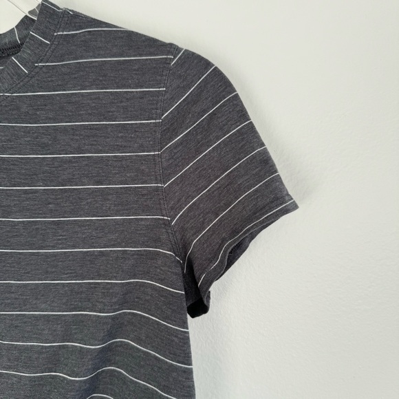 Lululemon Time To Restore Short Sleeve Serve Stripe Heathered Black White Size 4 - Picture 8 of 10